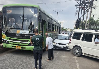 सासवड पोलिसांच्या कडून धोकादायक पार्किंग करणाऱ्या वाहनांवर कारवाई, दोन गुन्हे दाखल :