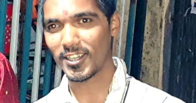 हडपसर – भेकराईनगर पापडेवस्ती येथून चिंतामणी भाऊसाहेब आरोटे वय वर्ष 26 हरवला आहे, सापडून देणारास योग्य  बक्षीस